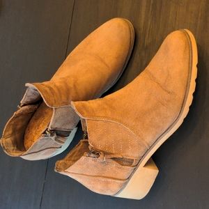 Reef Voyage Suede Tan Ankle Bootie